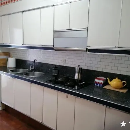 Spacious Family Flat Centrally Located. * Palamos